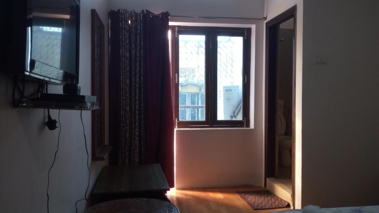 Ishan Paying Guest House พาราณสี ภายนอก รูปภาพ