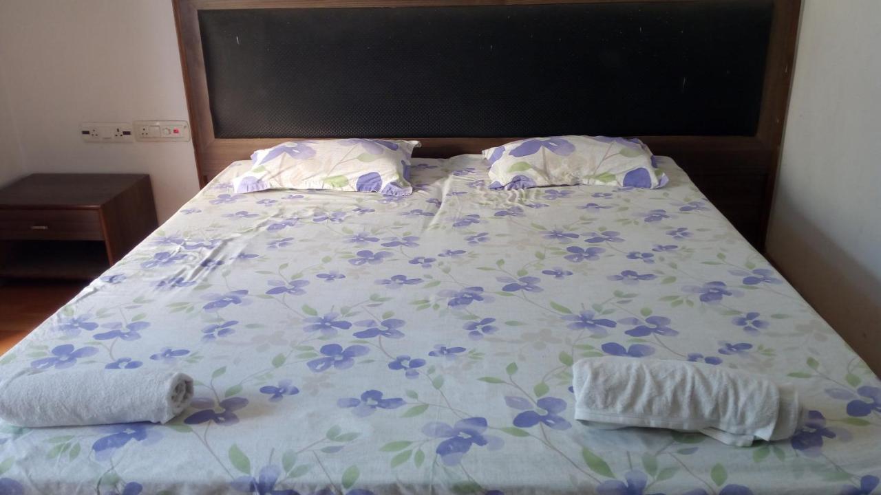 Ishan Paying Guest House พาราณสี ภายนอก รูปภาพ